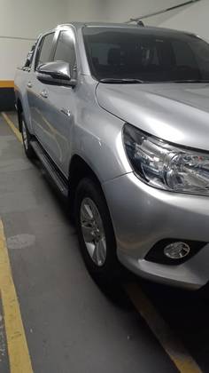 TOYOTA HILUX 2.8 SRV 4X4 CD 16V DIESEL 4P AUTOMÁTICO TOYOTA HILUX 2.8 SRV 4X4 CD 16V DIESEL 4P AUTOMÁTICO